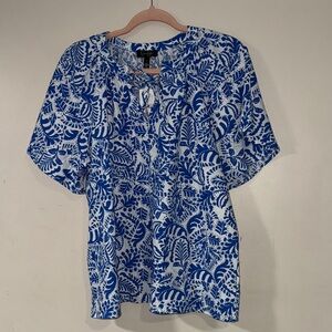 Jessica Simpson Blue and White Leaf Print Blouse